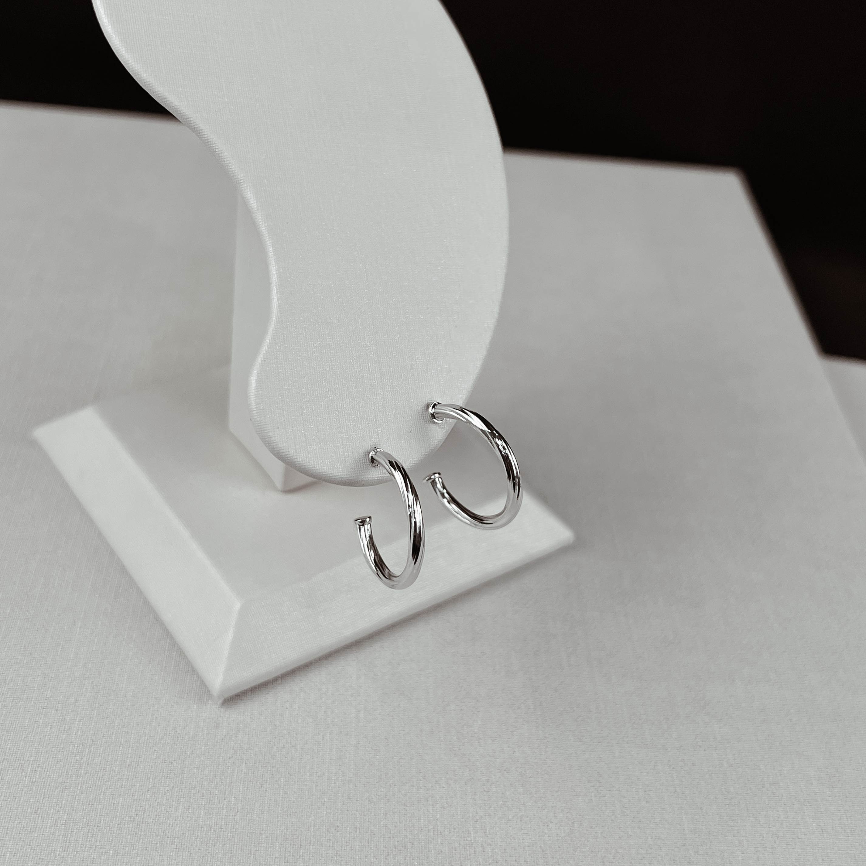 Argola torcido leve 20mm tarraxa