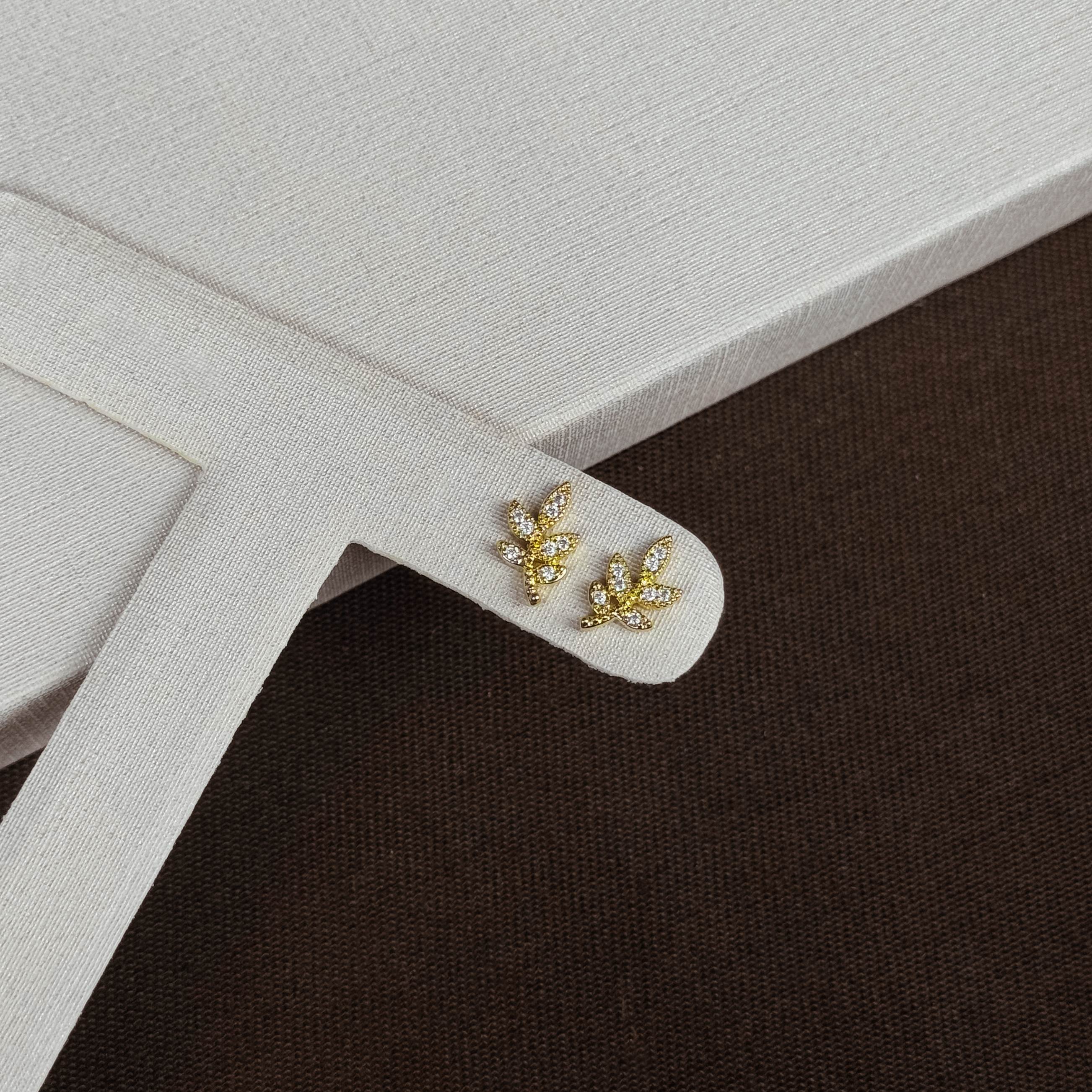 Brinco hera cravejada 10mm