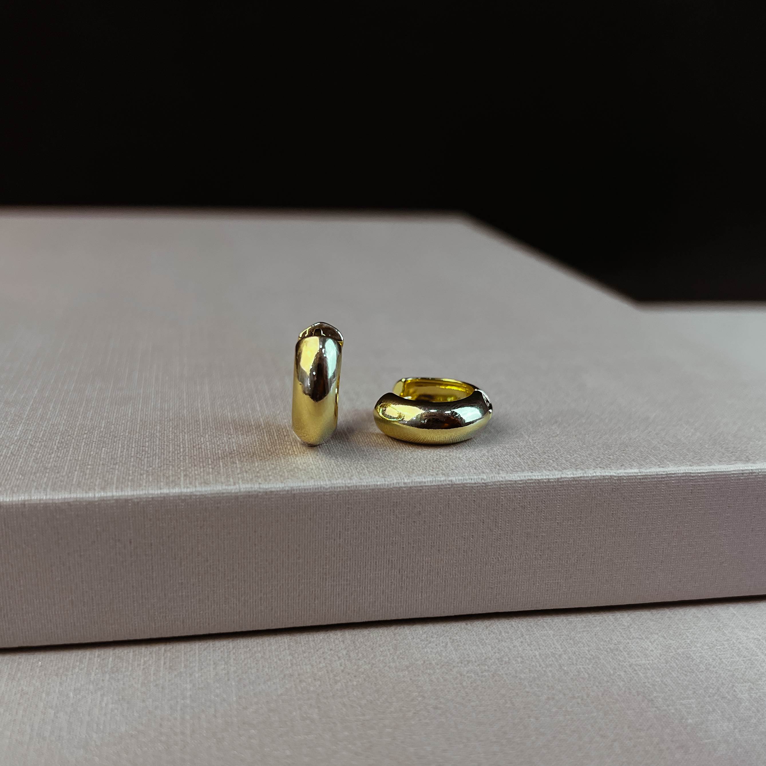 Argola click 13mm fio meia cana