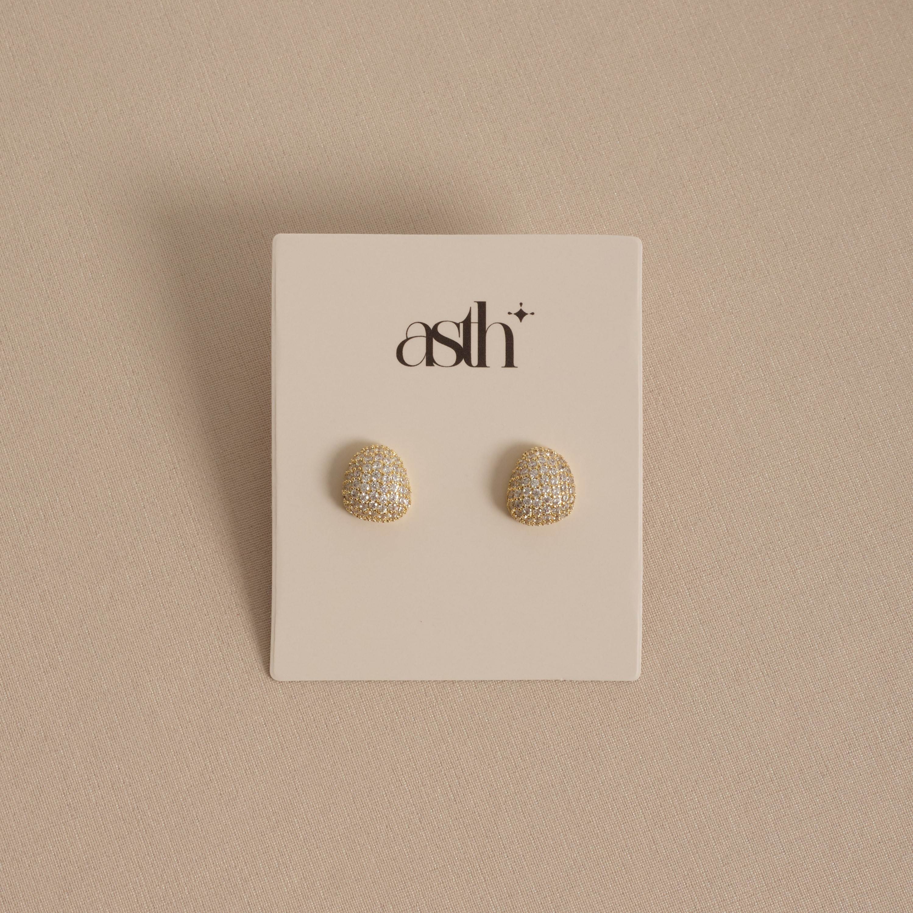 Brinco oval cravejado 10mm