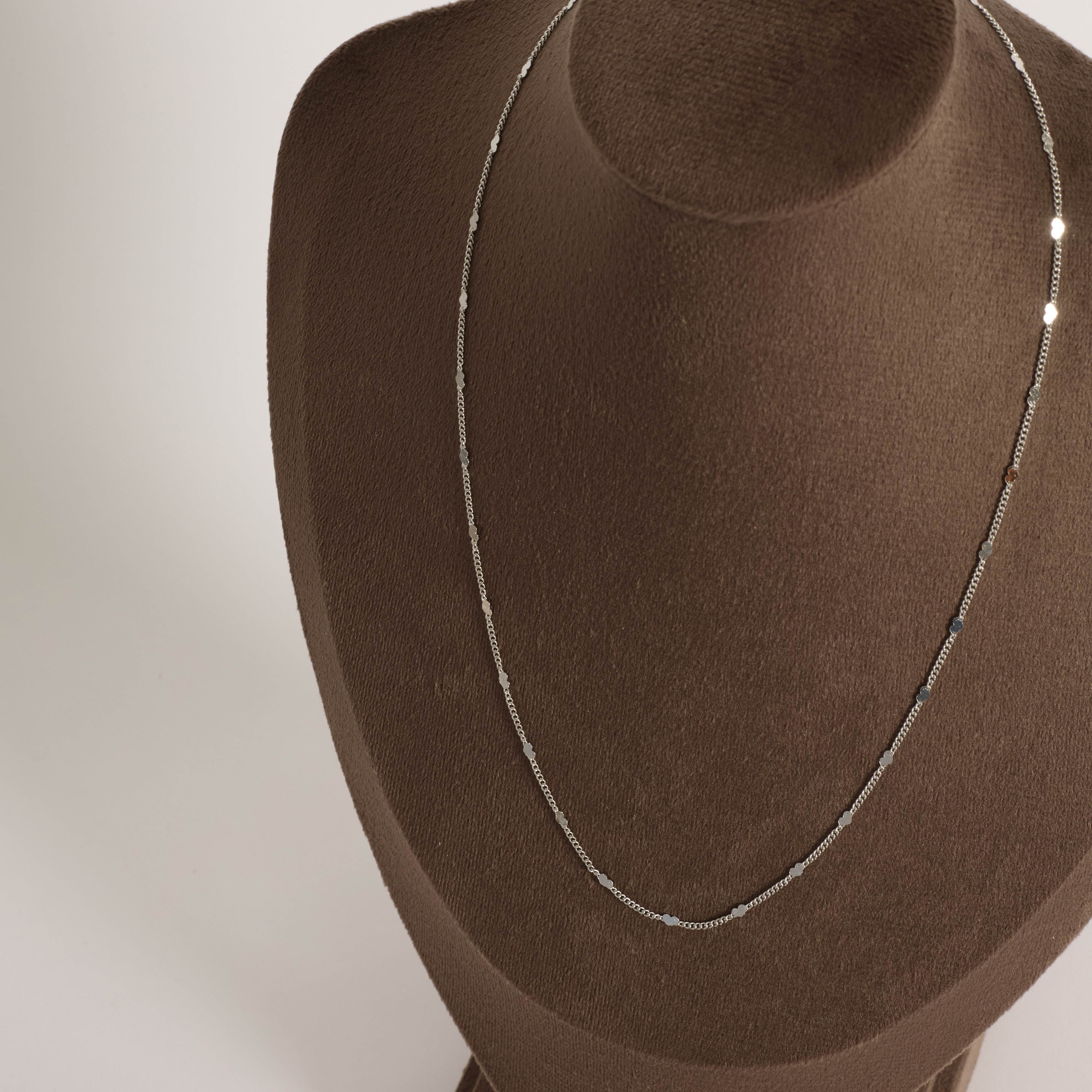 Corrente grumet e corações com detalhes 2mm 45cm com alongadora