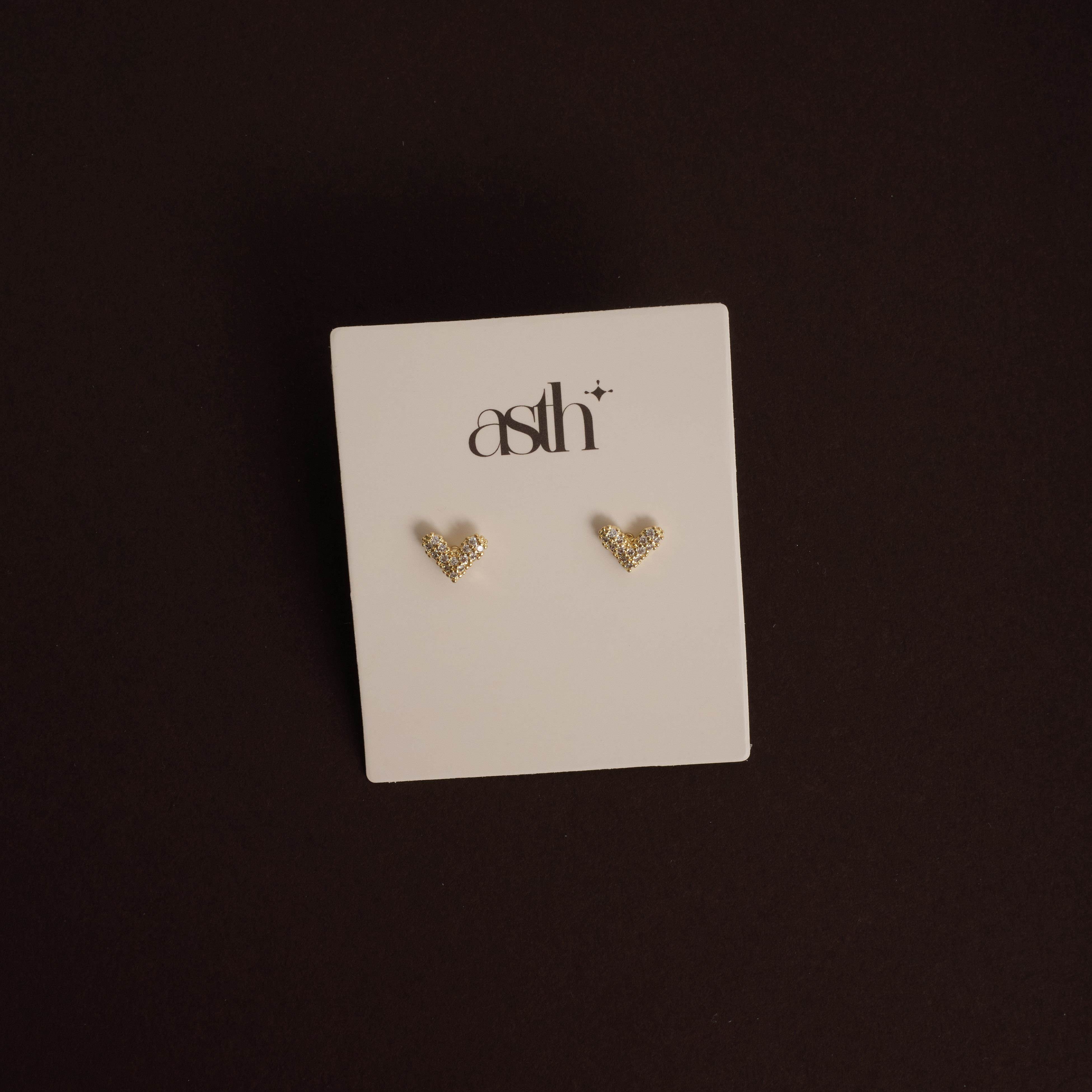 Brinco coração cravejado 10mm