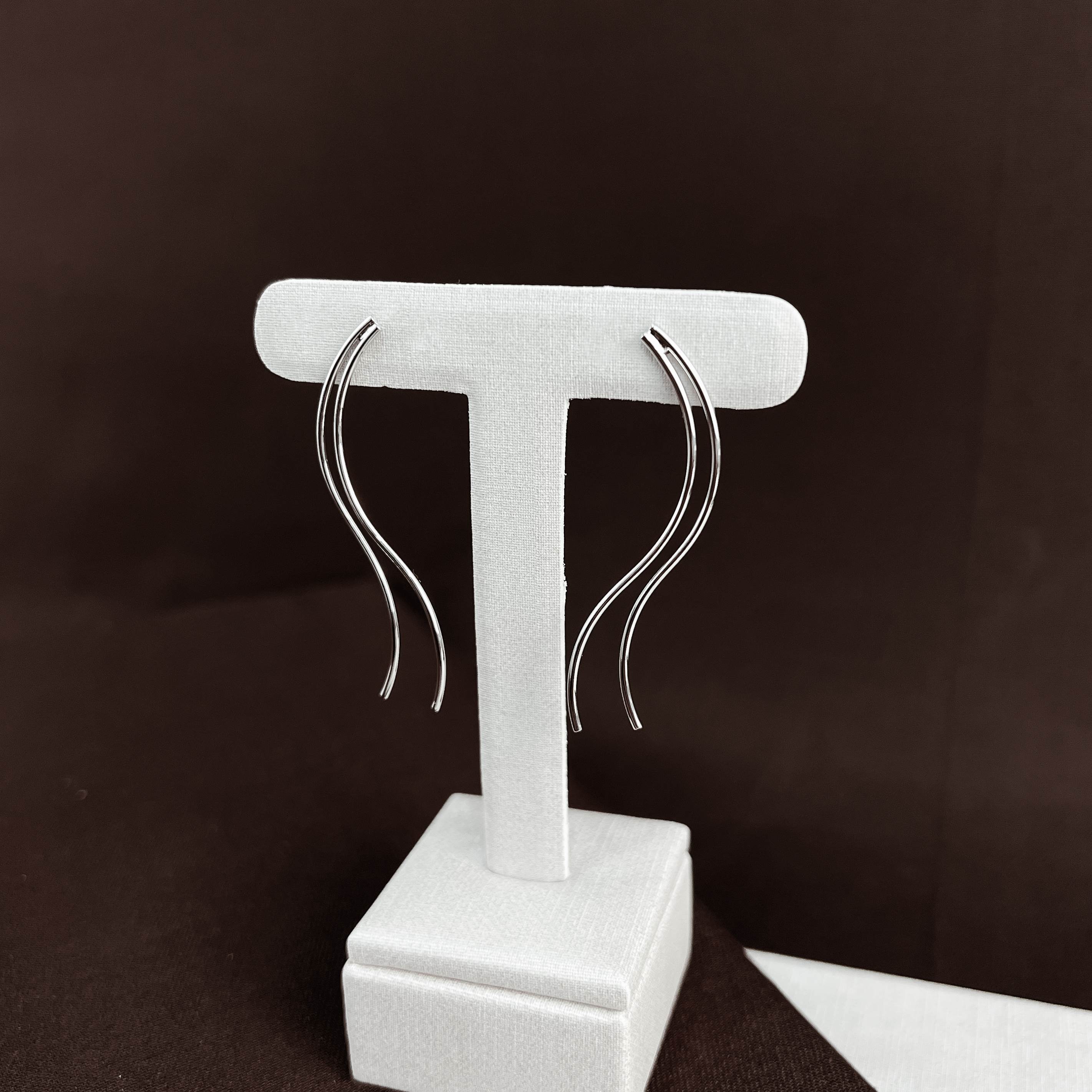 Brinco 2 fios ondulados 53mm